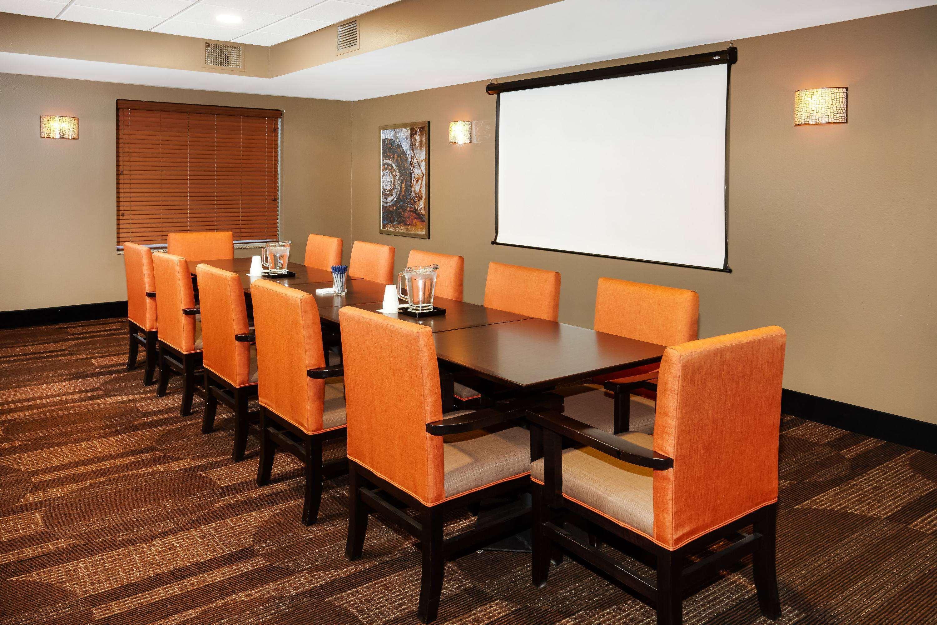 AmericInn by Wyndham Waupun Exterior foto